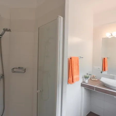 בית נופש Le Grand Liodrey Céreste