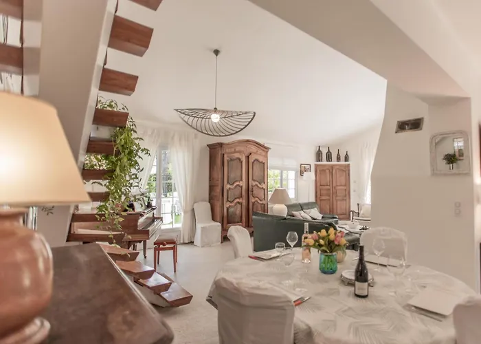 Holiday home Le Grand Liodrey Cereste